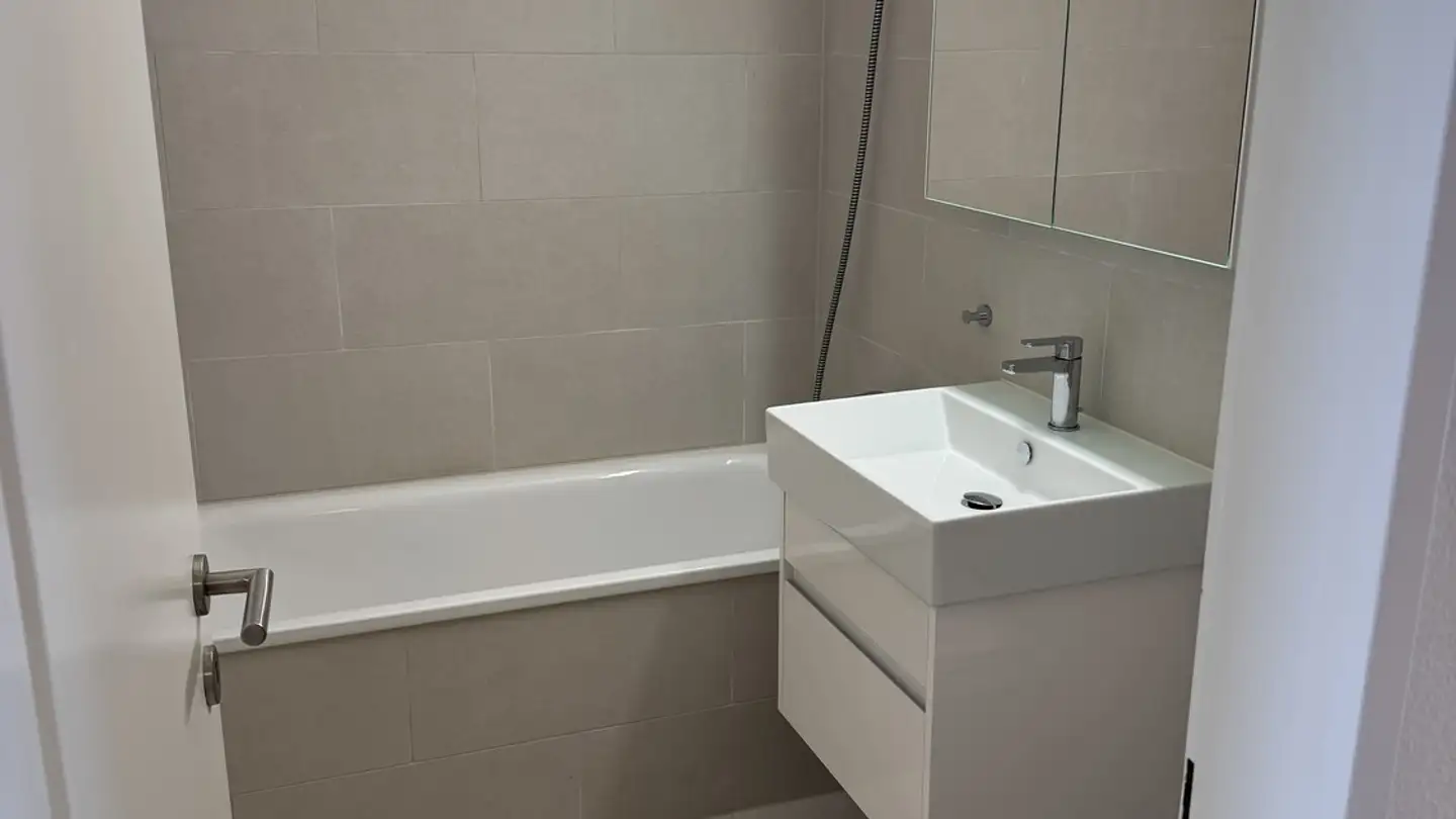 Apartment for rent - Diggelmannstrasse 31, 8047 Zürich - Photo 4