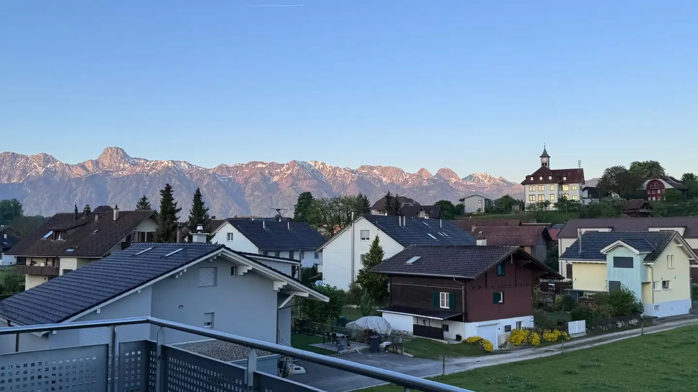 Attique à vendre - Riedweg 11b, 3628 Uttigen
