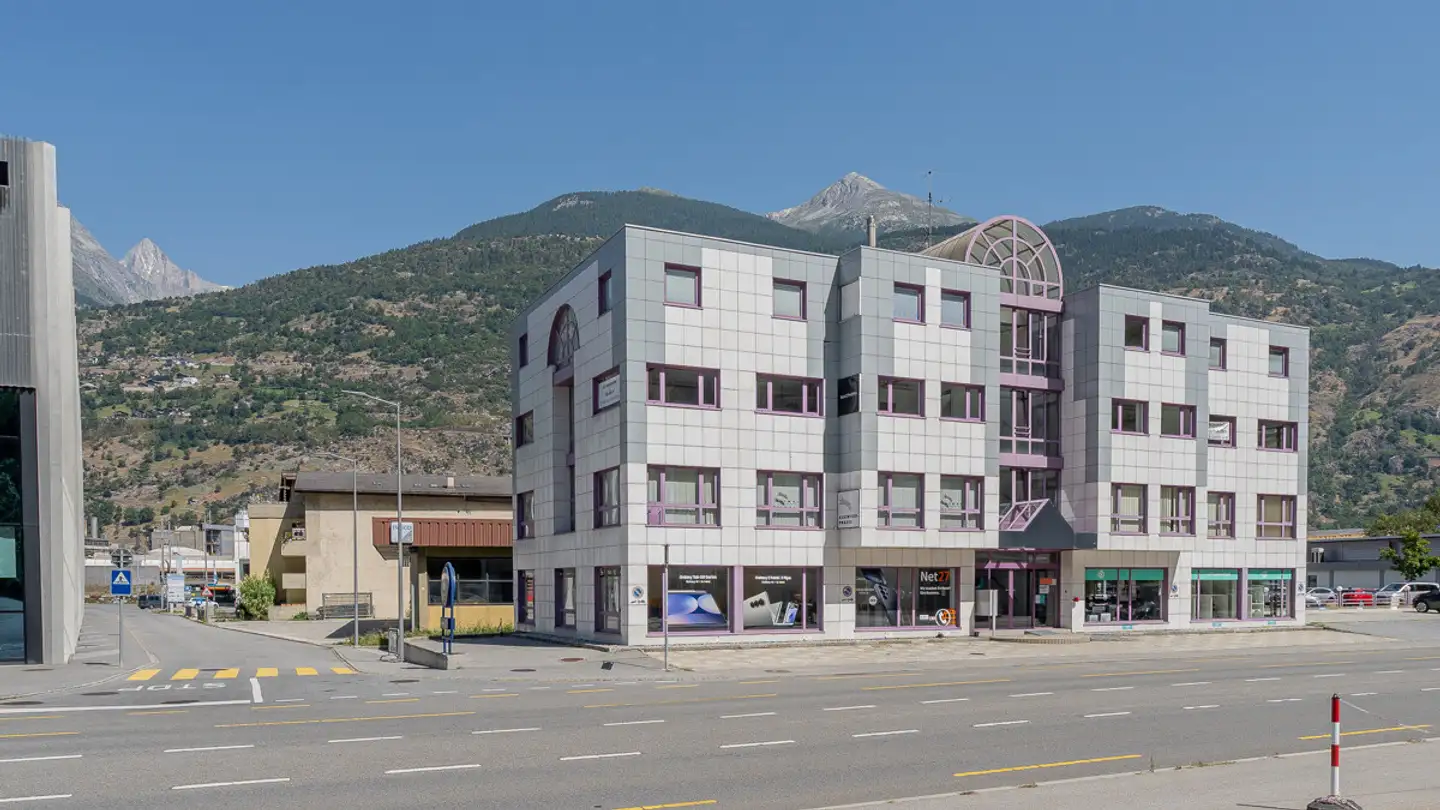 Commercial for sale - 3930 Visp