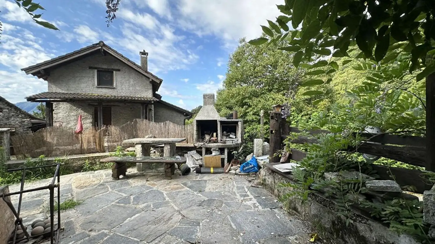 Haus kaufen - Via Brione, 6648 Minusio