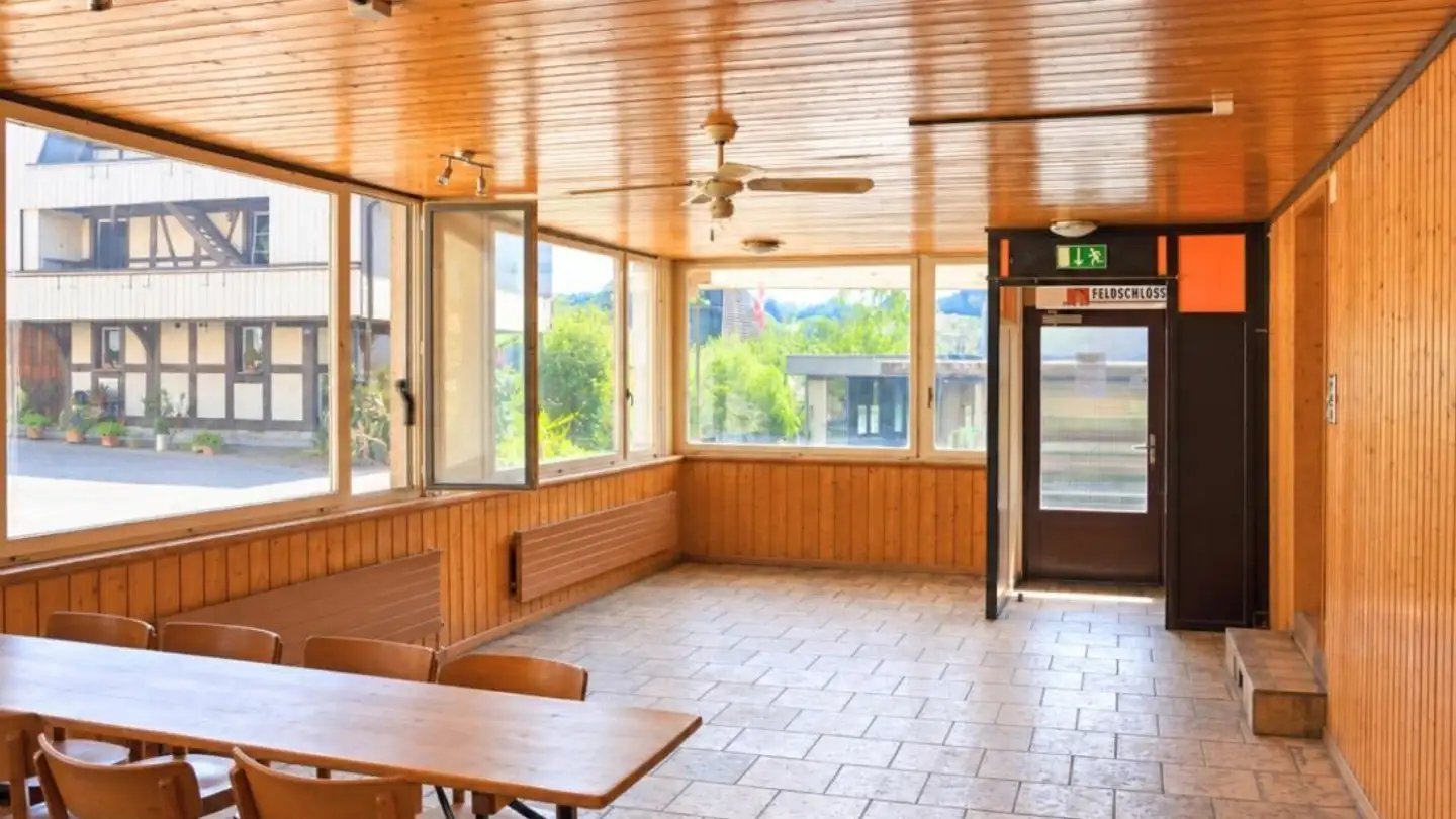 Mixed-use building for sale - 3317 Limpach - Photo 2