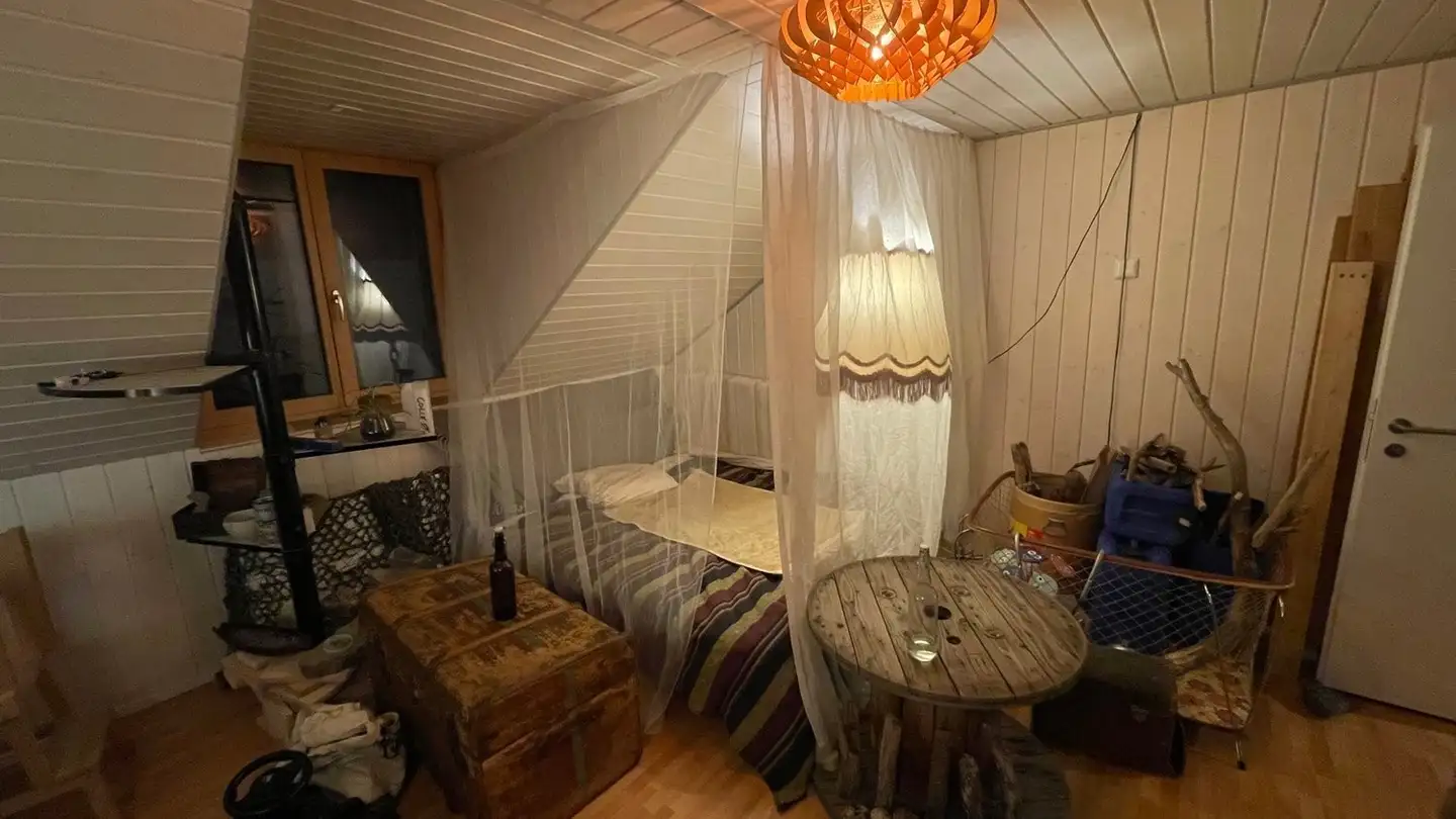 Chambre à louer - 1669 Neirivue