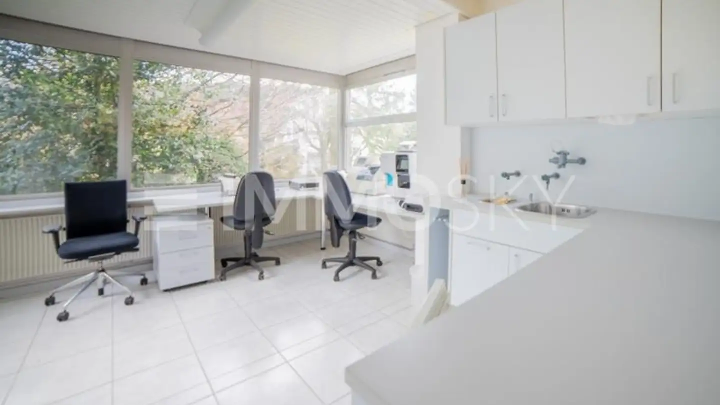 Bureau à louer - 4710 Balsthal - Photo 2