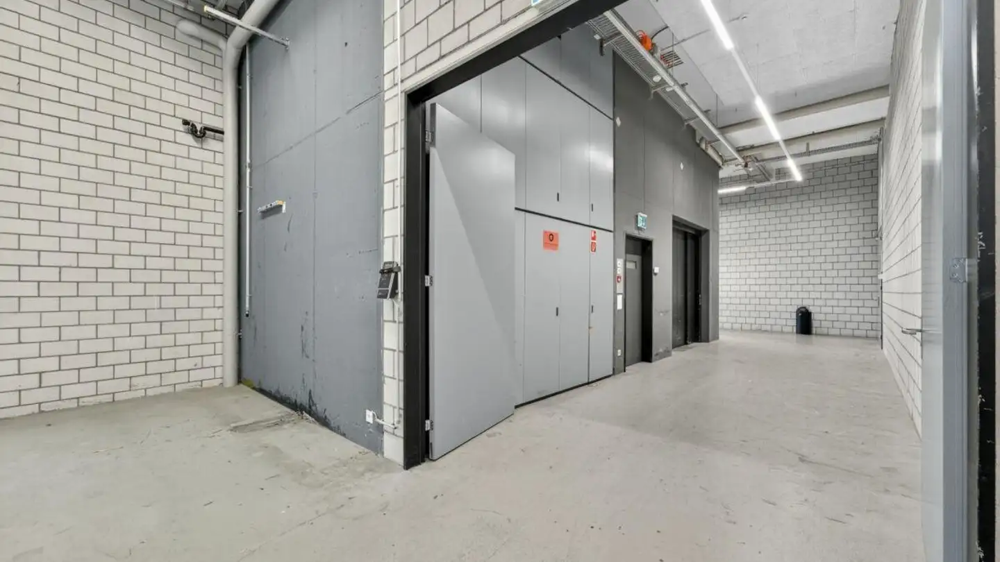 Workshop for rent - Reusseggstrasse 9, 6020 Emmenbrücke - Photo 3