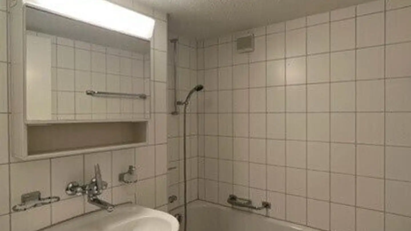 Wohnung mieten - Moosbrunnenstrasse 7, 8426 Lufingen - Foto 4