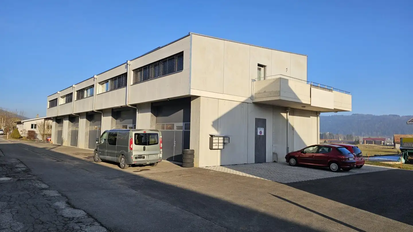 Outdoor parking space for rent - Chemin Des Bouleaux, 2316 Les Ponts-de-Martel