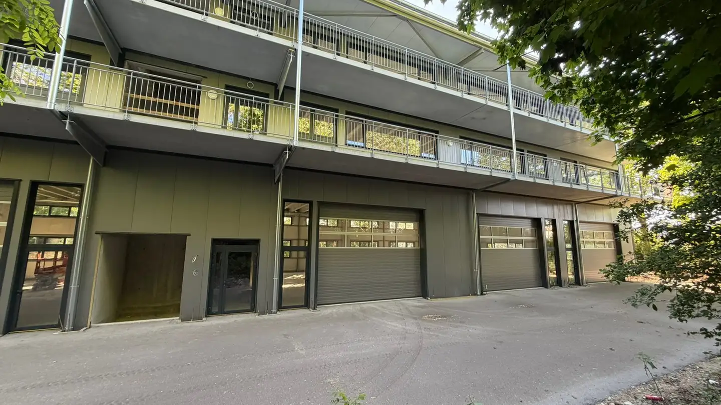 Industrial property for rent - Route De La Neuveville 1b, 2525 Le Landeron - Photo 2
