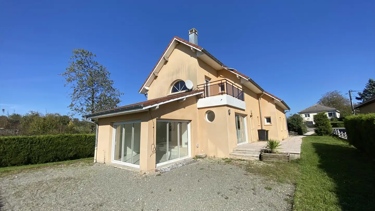 Single house for sale - 2914 Damvant