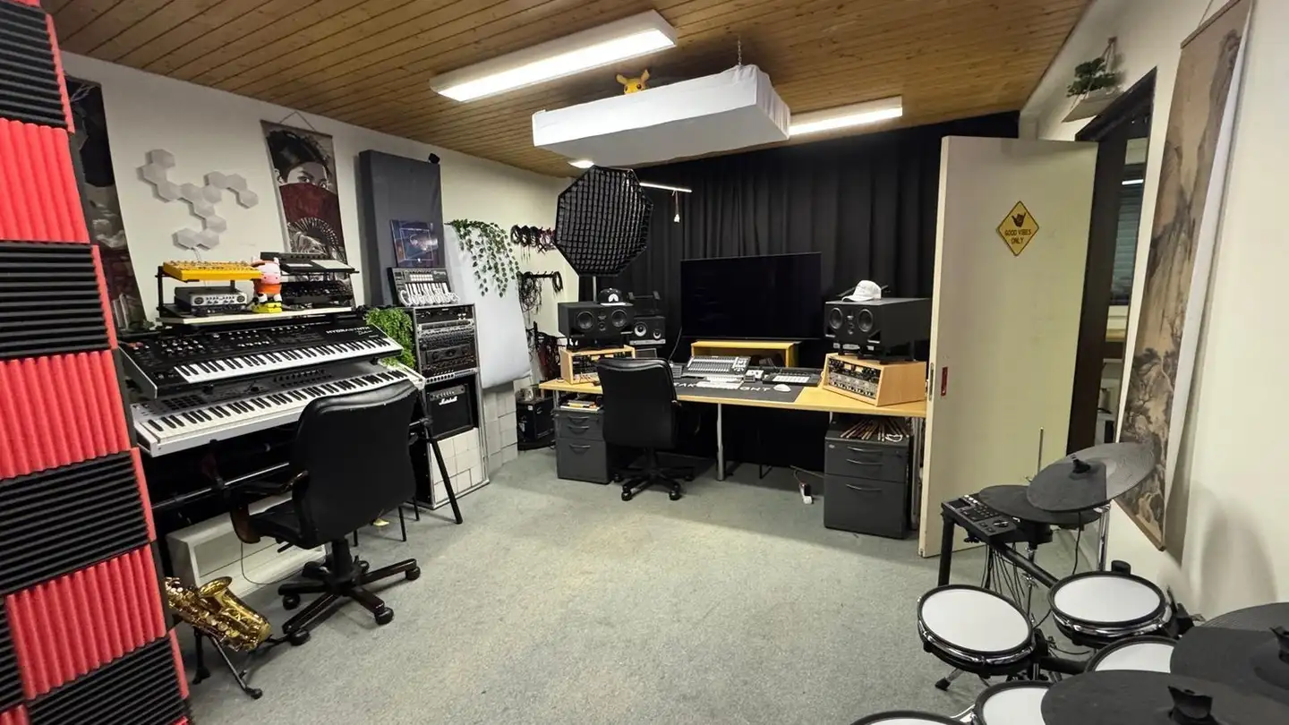 Commercial à louer - 8105 Regensdorf