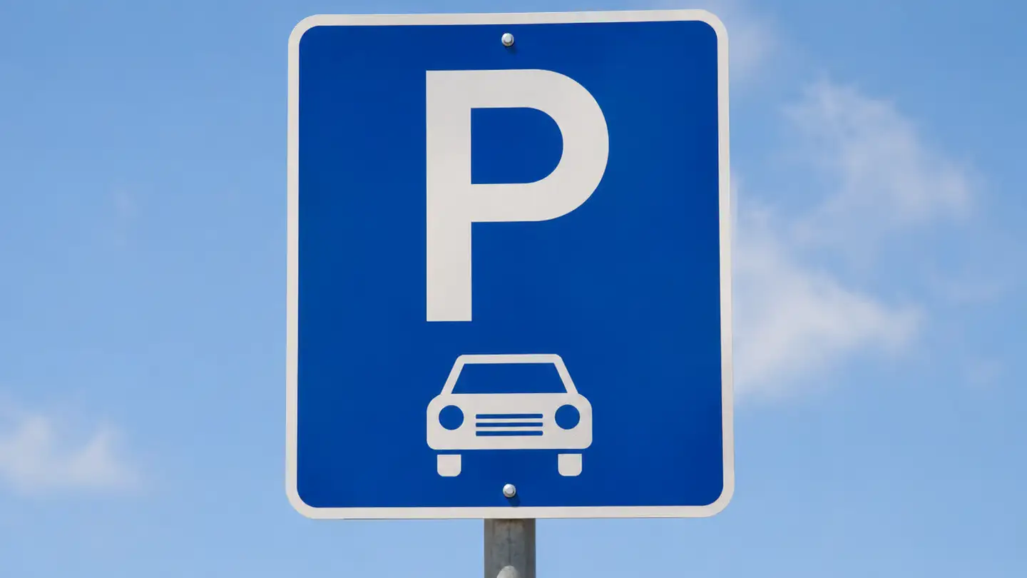 Tiefgaragenstellplatz mieten - Unterwartweg 47, 4132 Muttenz