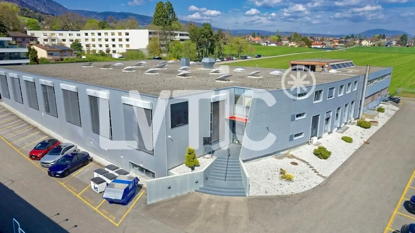 Commercial à vendre - 2022 Bevaix