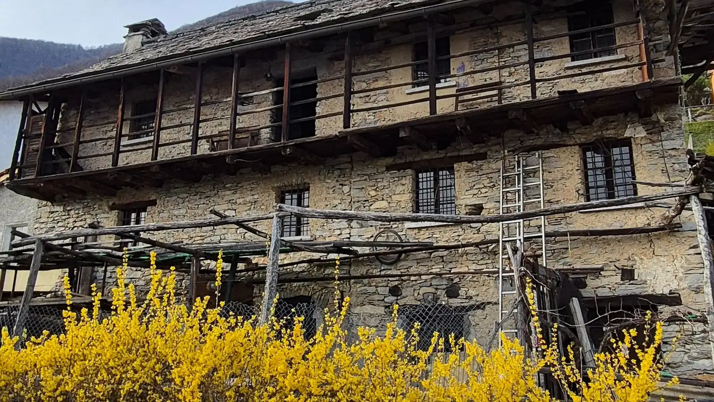 Single house for sale - 6645 Brione sopra Minusio