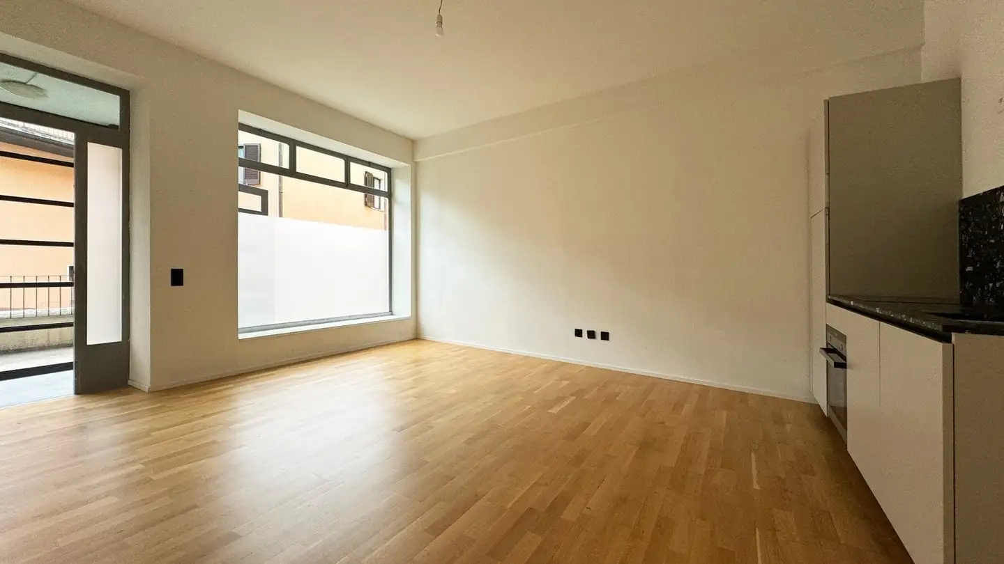 Office space for rent - Vicolo Del Municipio 2, 6988 Ponte Tresa - Photo 2