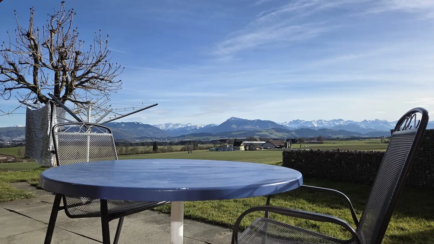 Appartement meublé à louer - 5643 Alikon