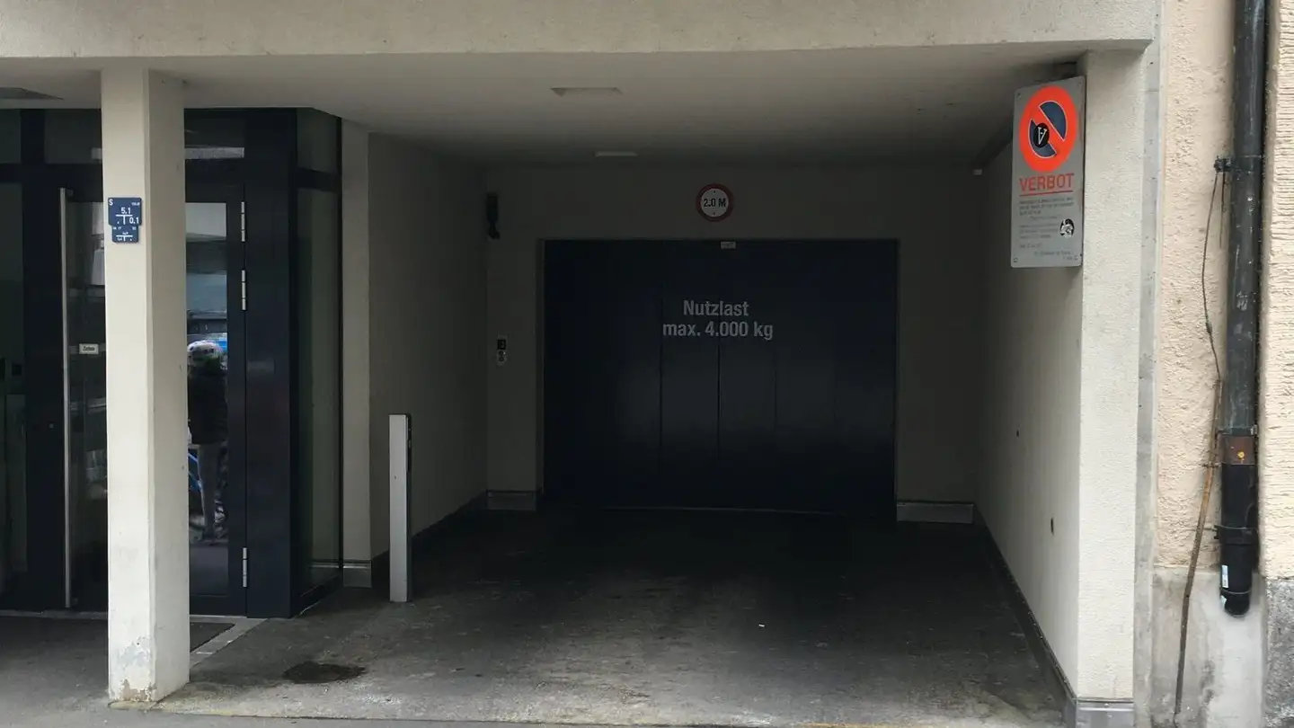 Underground parking space for rent - Stationsstrasse 17, 8003 Zürich - Photo 2