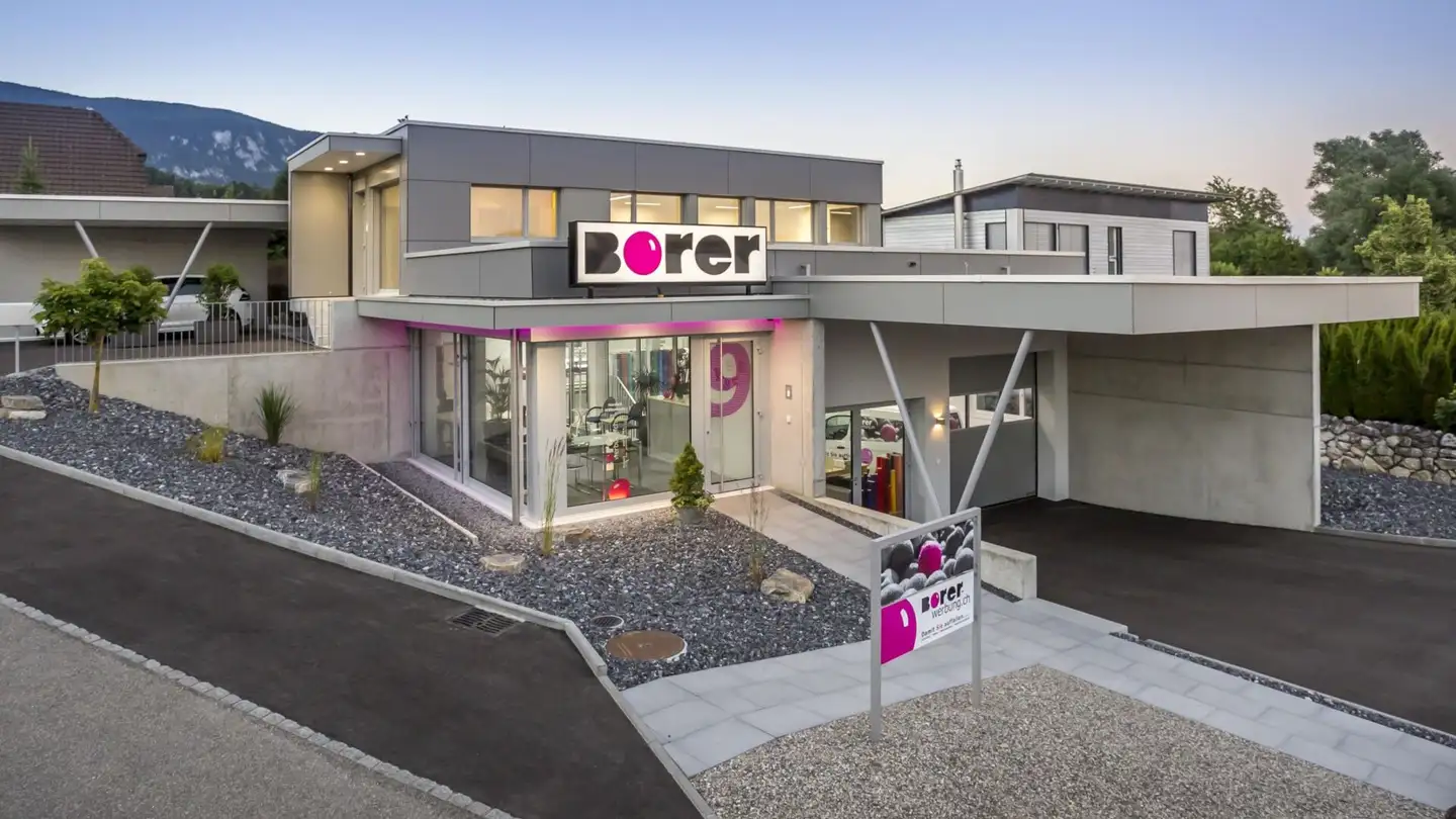 Residential building for sale - 4512 Bellach