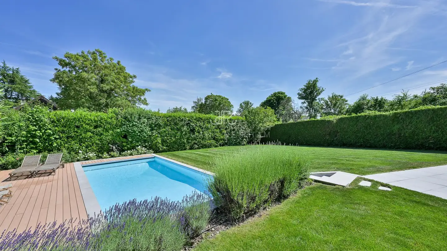 Row house for sale - 1295 Mies - Photo 3