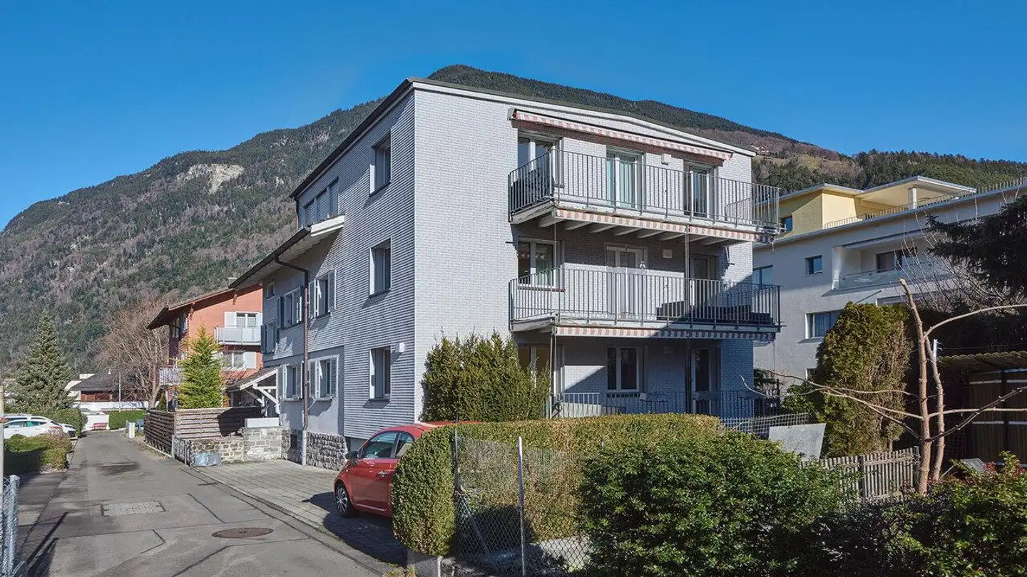 Residential building for sale - 6460 Altdorf UR