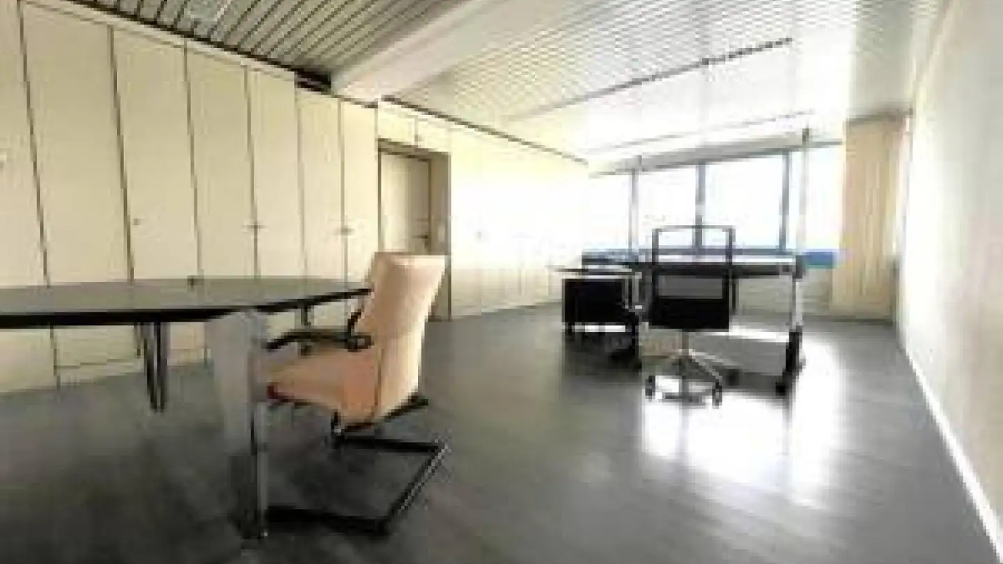 Spazio ufficio in affitto - Gewerbezone Widalmi, 3216 Ried b. Kerzers