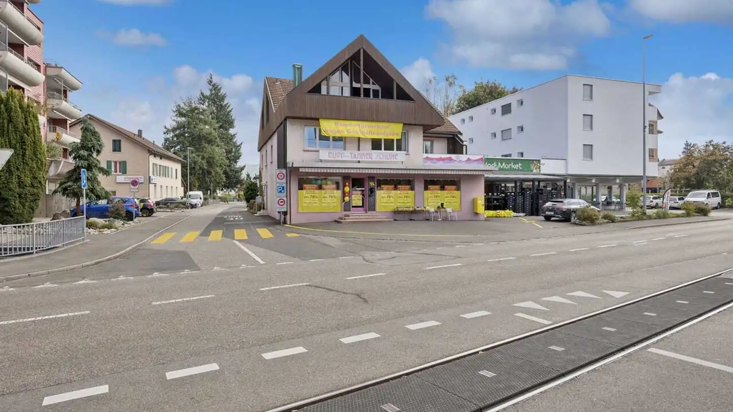 Mixed-use building for sale - Baumgartenweg, 5036 Oberentfelden