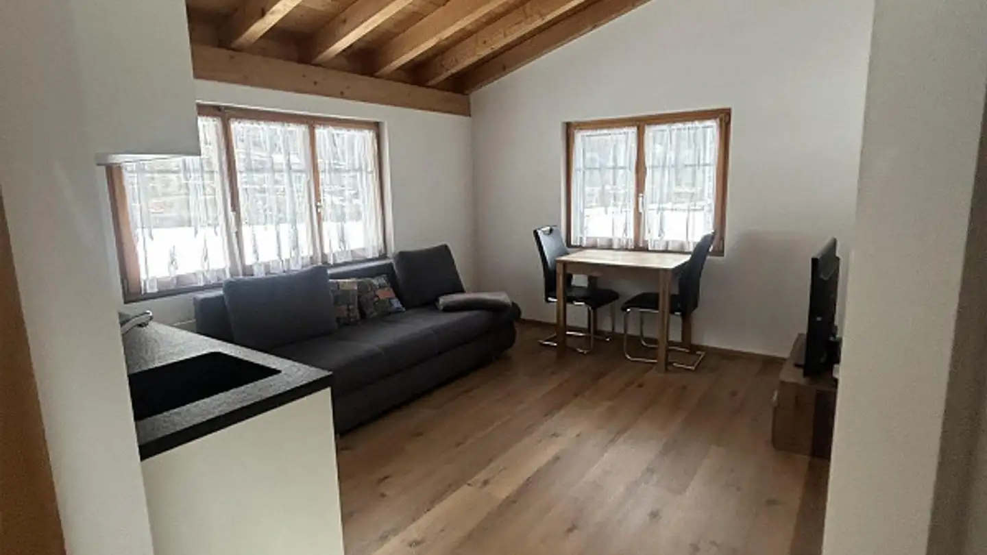 Wohnung mieten - Stradun 12, 7162 Tavanasa - Foto 2