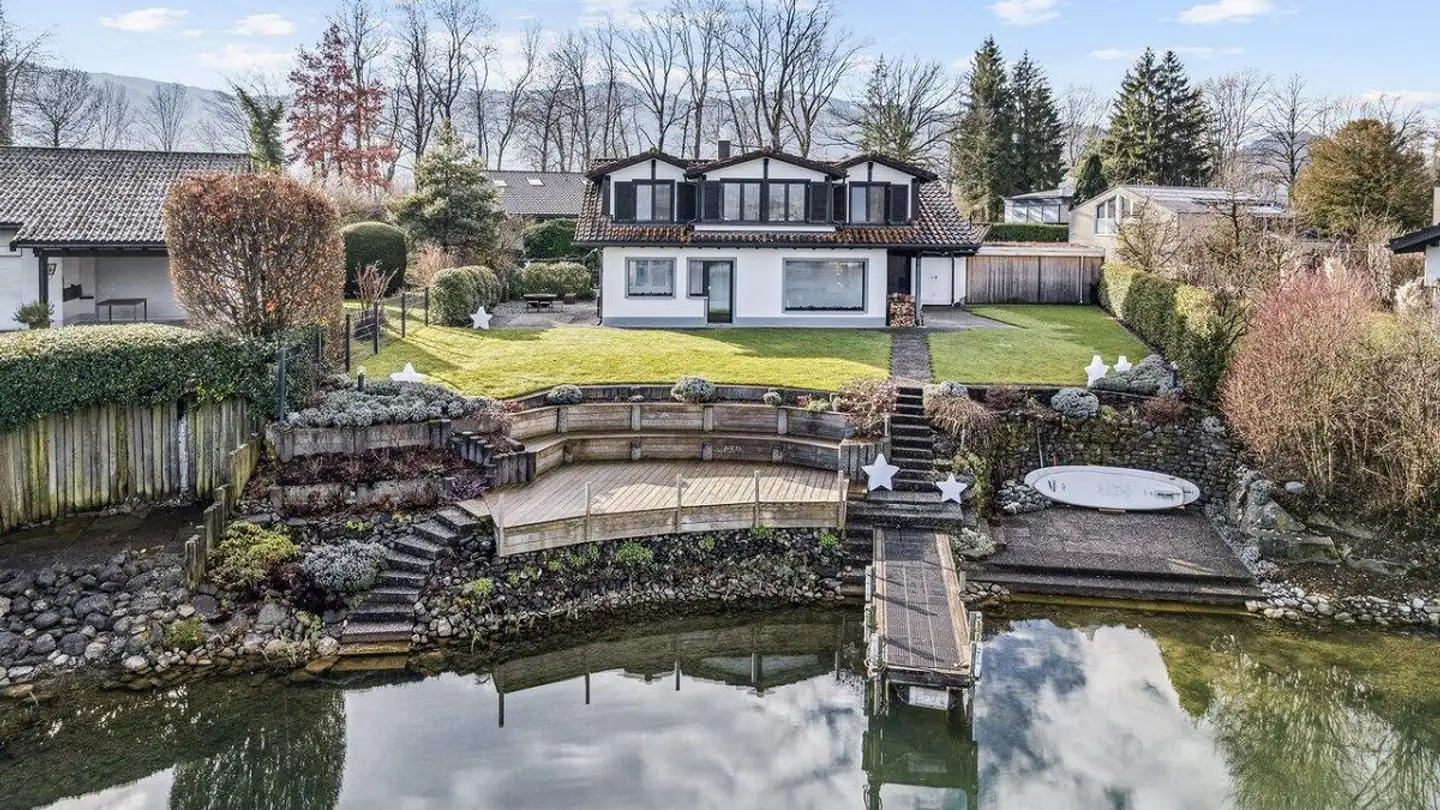 Maison individuelle à vendre - 8853 Lachen SZ