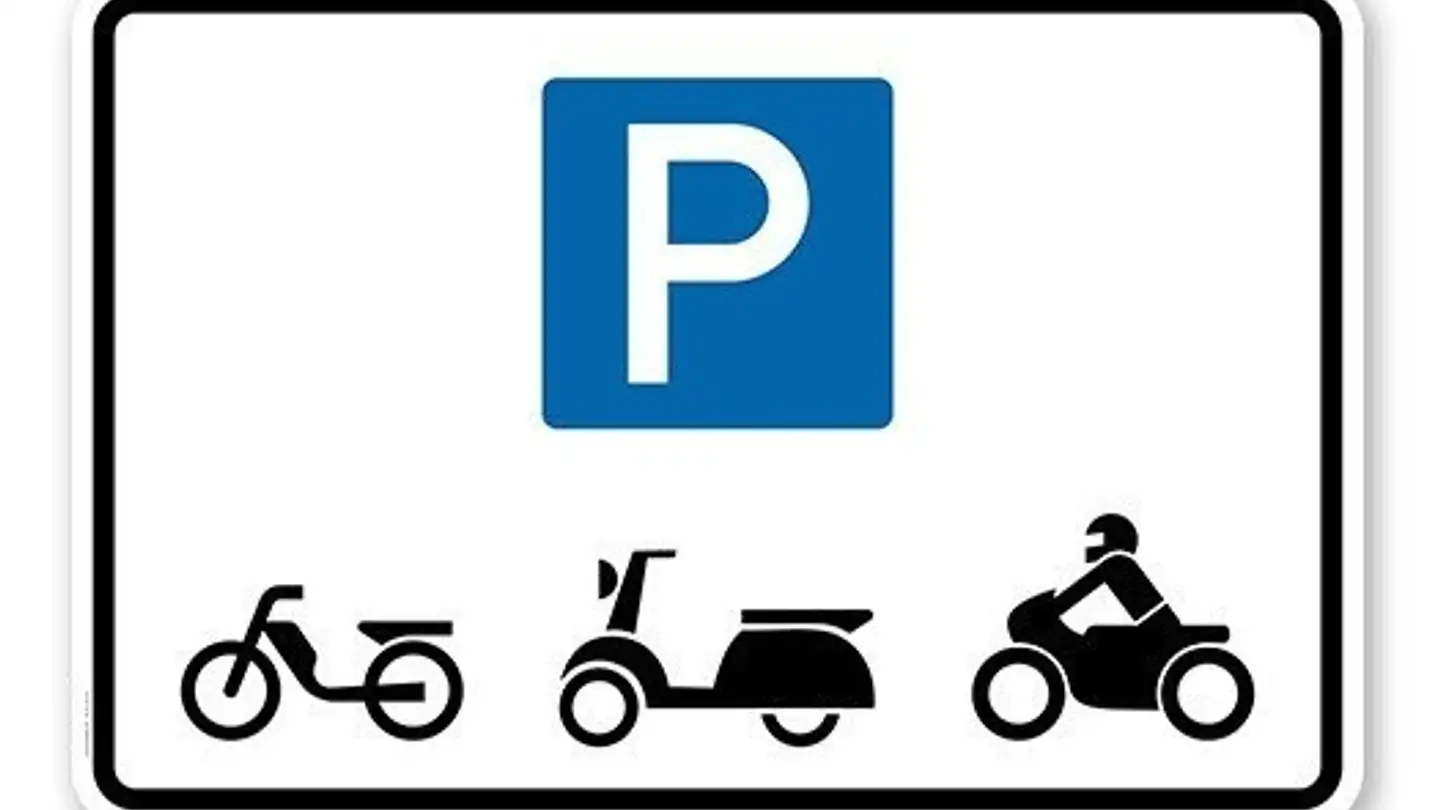 Place de parking intérieure pour moto à louer - Stettbachweg 2, 8051 Zürich