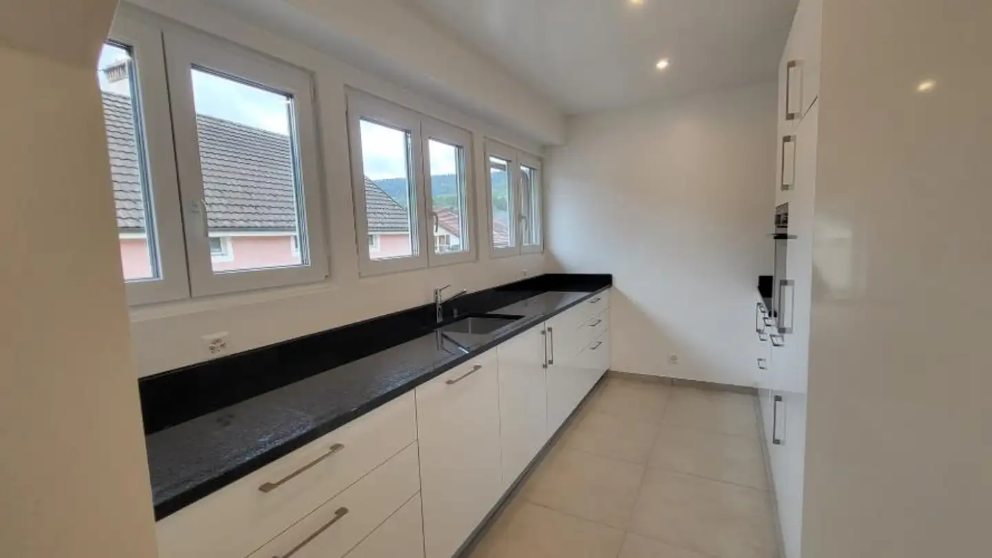 Attic flat for sale - Rue Du Crêt-De-L'eau, 2108 Couvet - Photo 2