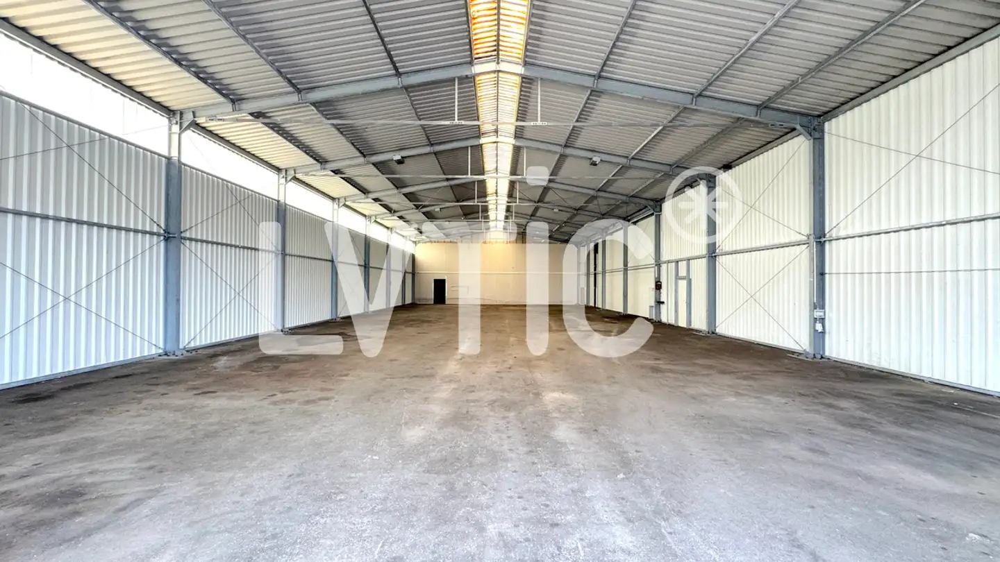Storage space for rent - 1566 St-Aubin FR