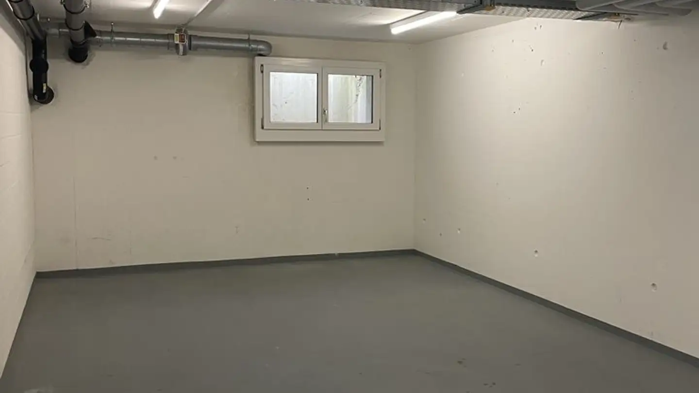 Mixed-use building for rent - Guntenfluhweg 26, 4710 Balsthal