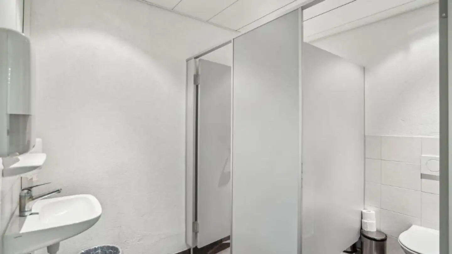 Gewerbe mieten - Hardhofstrasse 17, 8424 Embrach - Foto 4
