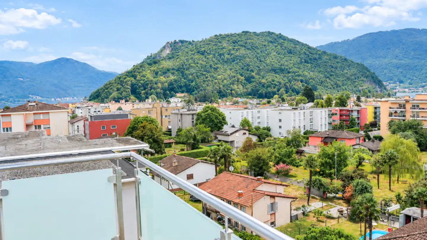Appartement à louer - Via Stazione 77, 6987 Caslano