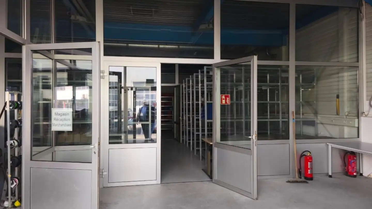 Commercial for rent - Avenue Des Grandes Maresches 104, 1920 Martigny - Photo 3