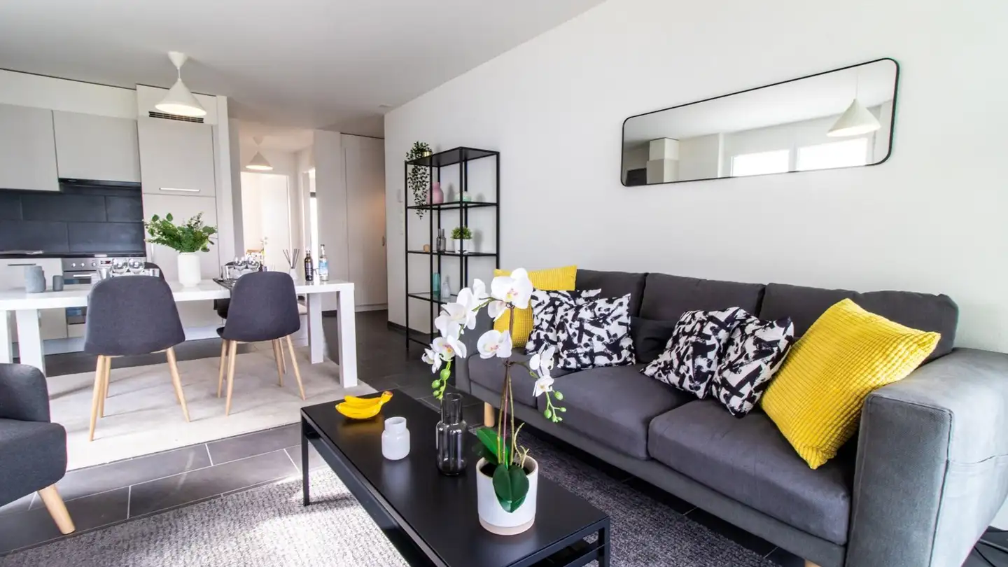 Furnished apartment for rent - Route Du Tonkin 3b, 1897 Bouveret - Photo 4