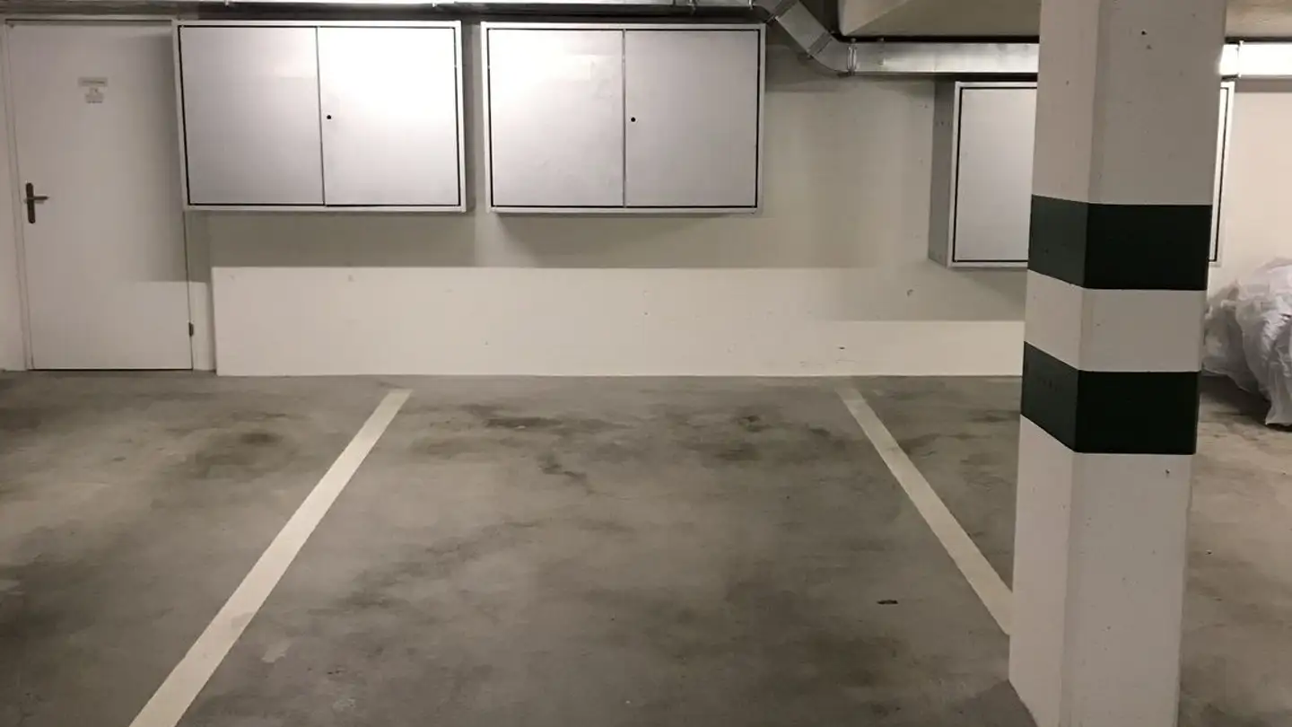 Single garage for rent - Böndlerstrasse 1, 8803 Rüschlikon