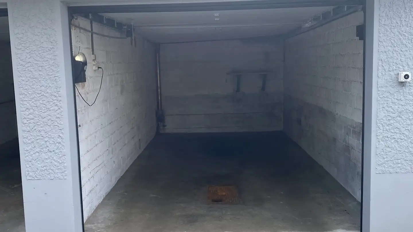 Garage individuel à louer - Thunstrasse 152, 3074 Muri b. Bern