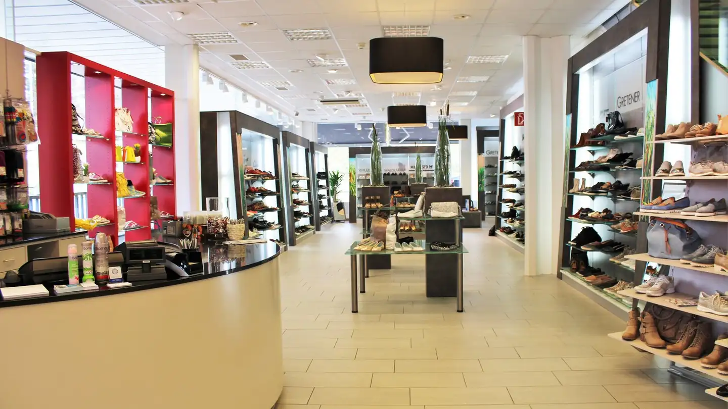 Shop for rent - Bahnhofstrasse 22, 6300 Zug - Photo 2