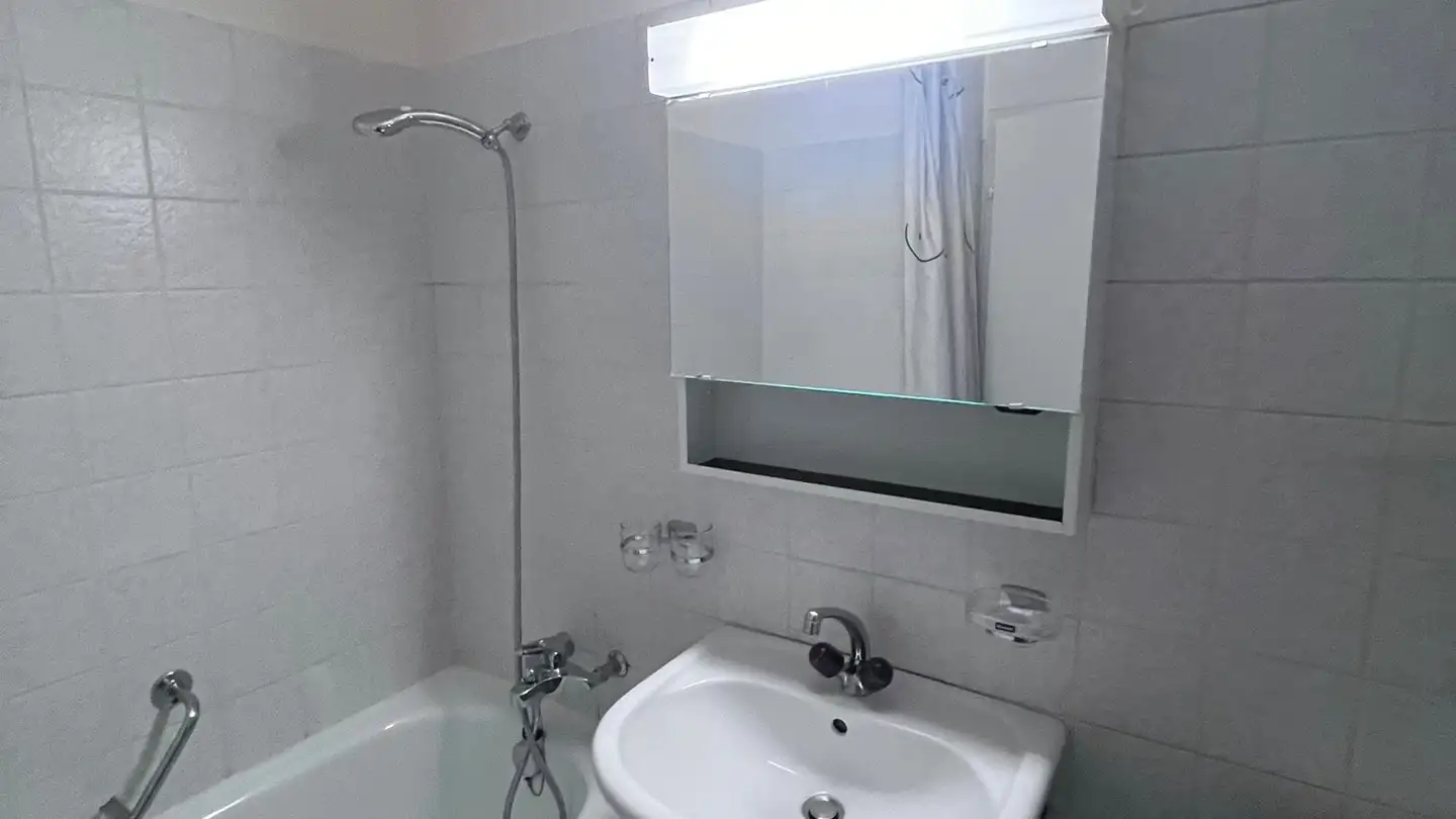 Wohnung mieten - Avenue De La Gare 15, 2000 Neuchâtel - Foto 4