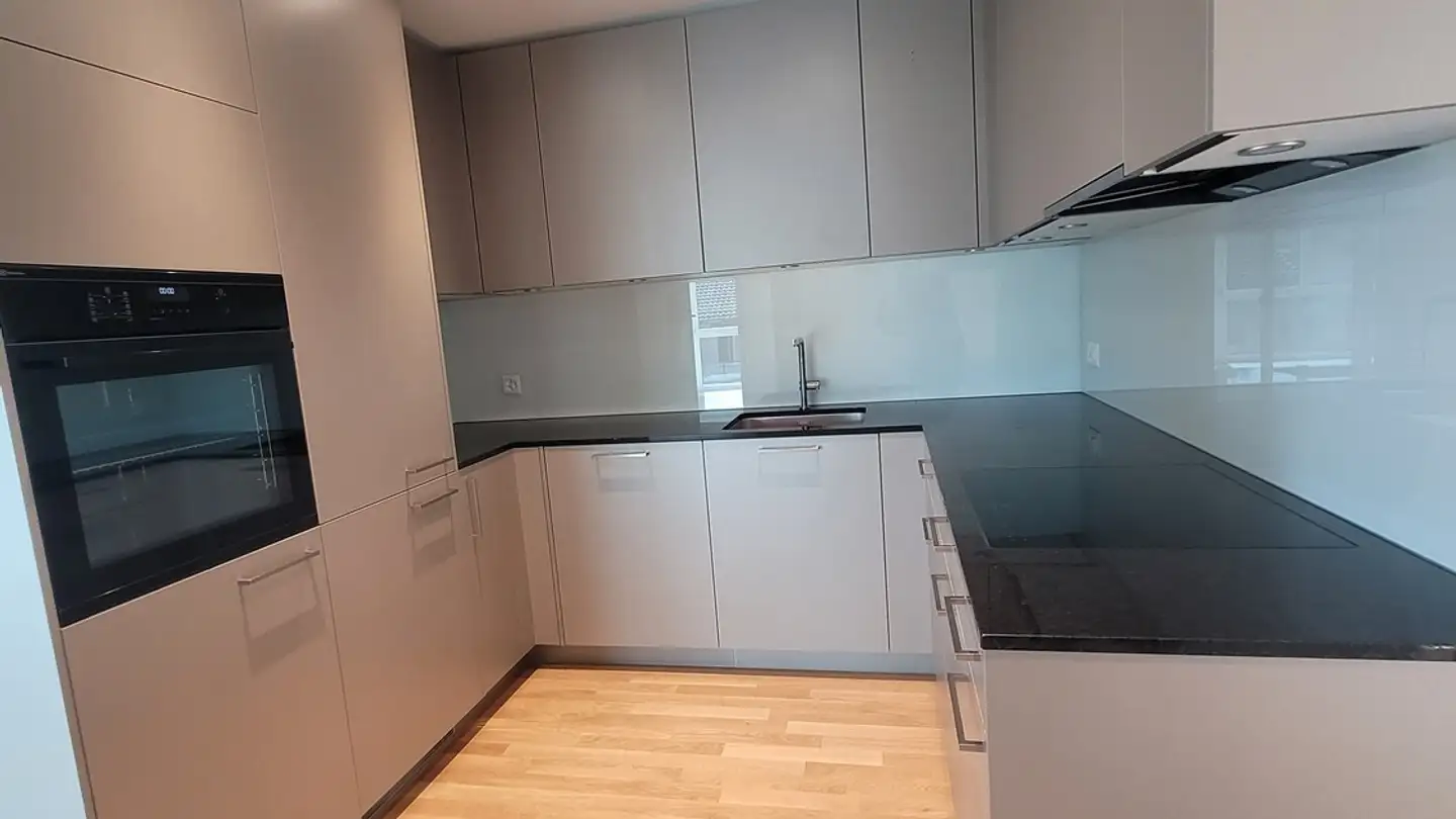 Apartment for rent - Dammstrasse 5, 8152 Glattbrugg - Photo 2