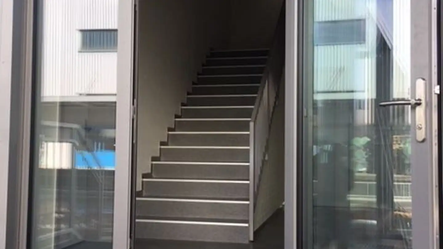 Commercial à louer - Mattenstrasse 11, 8112 Otelfingen - Photo 2