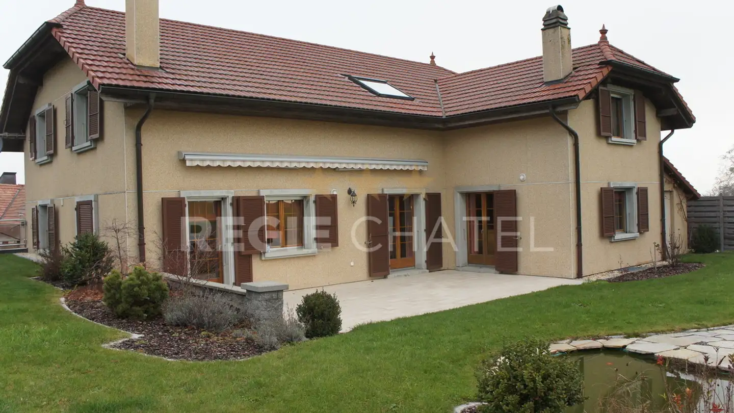 Villa for rent - Route De Sommentier, 1688 Sommentier