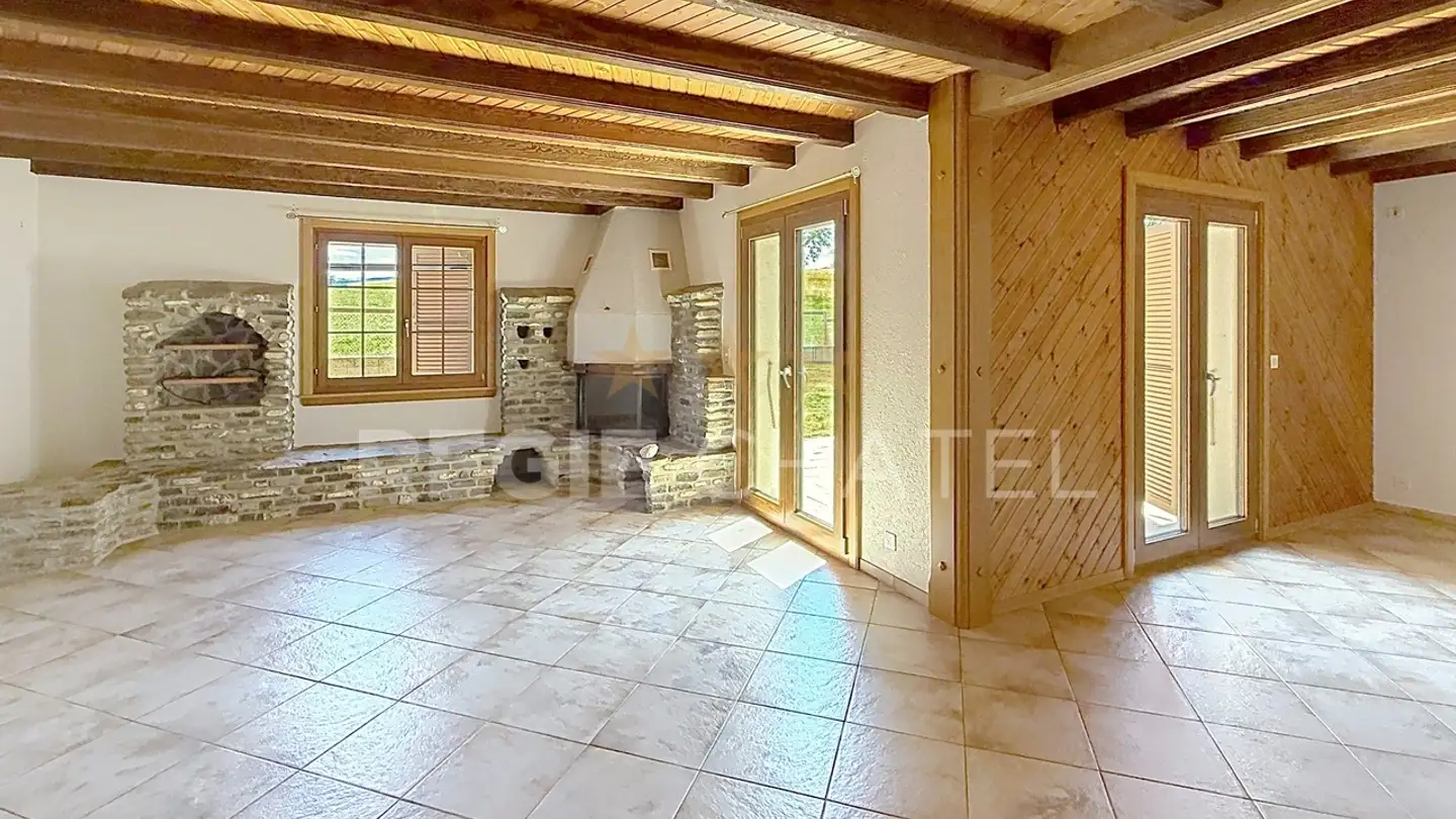 Villa for rent - Route De Sommentier, 1688 Sommentier - Photo 4