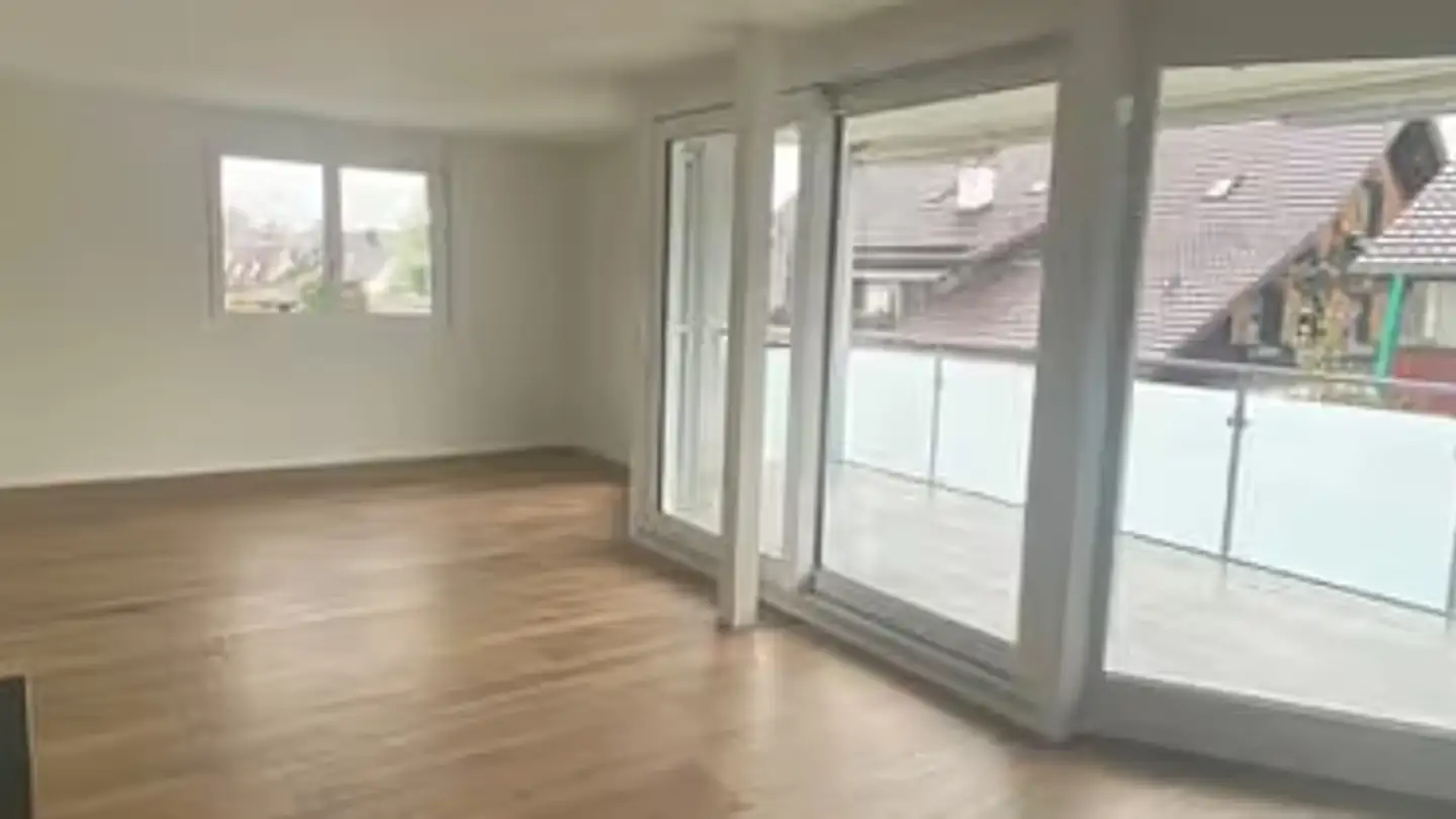 Wohnung mieten - Lindenstrasse 10, 8627 Grüningen - Foto 2