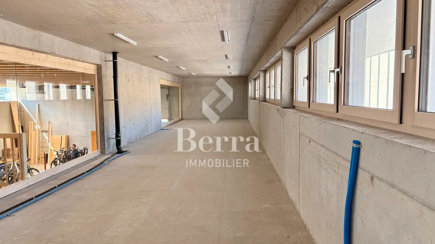 Arcade for rent - 1920 Martigny