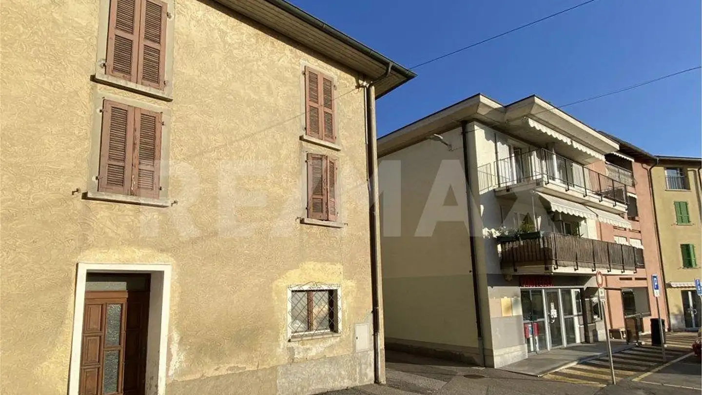 Edificio residenziale in vendita - 6852 Genestrerio - Photo 4