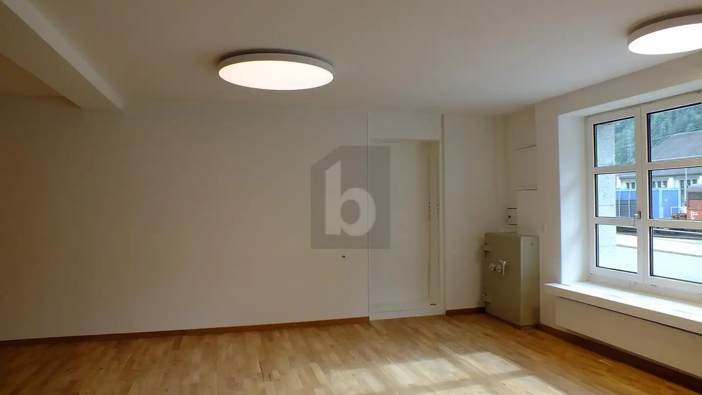 Shop for sale - 6472 Erstfeld