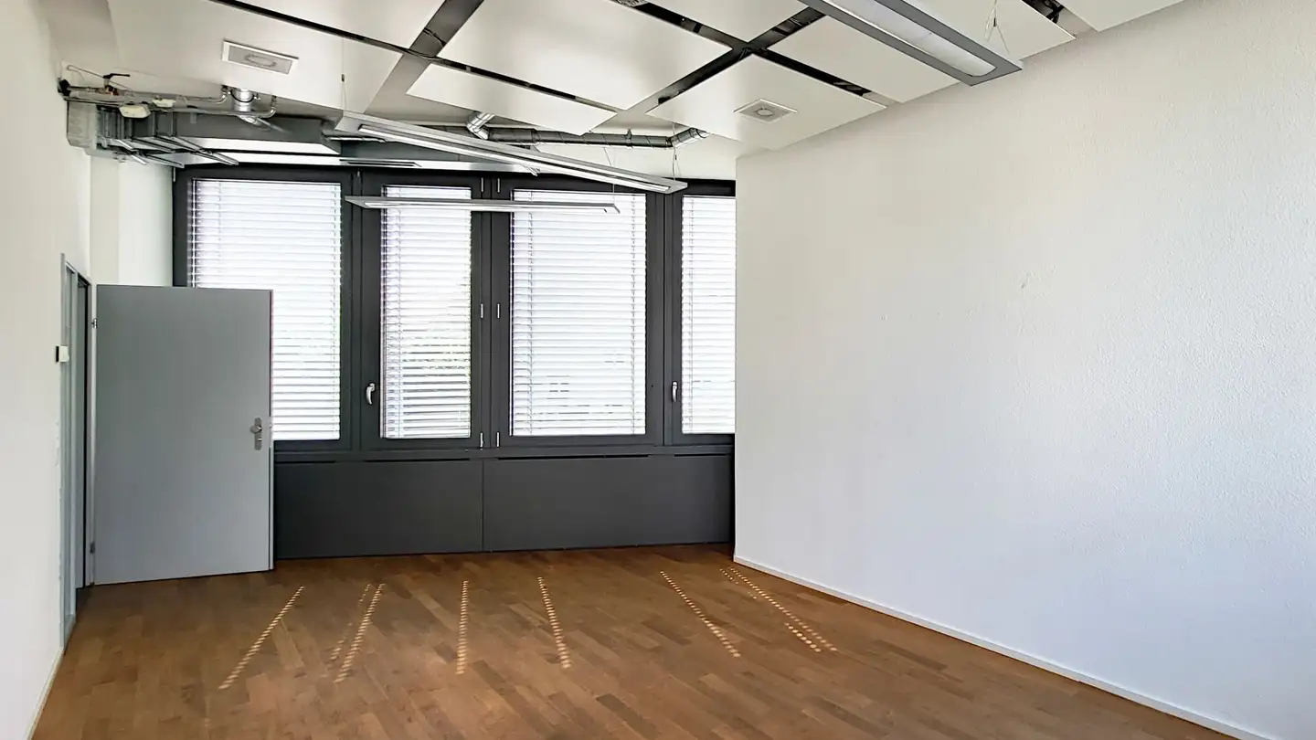 Bürofläche mieten - Zürichstrasse 72, 8306 Brüttisellen - Foto 4