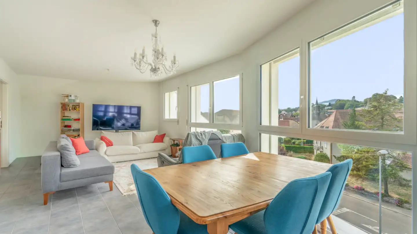 Apartment for sale - 1422 Grandson