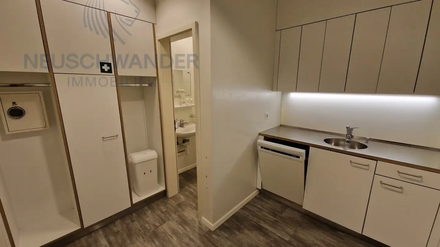 Commerciale in affitto - Rue de la Maltière, 2800 Delémont - Foto 2