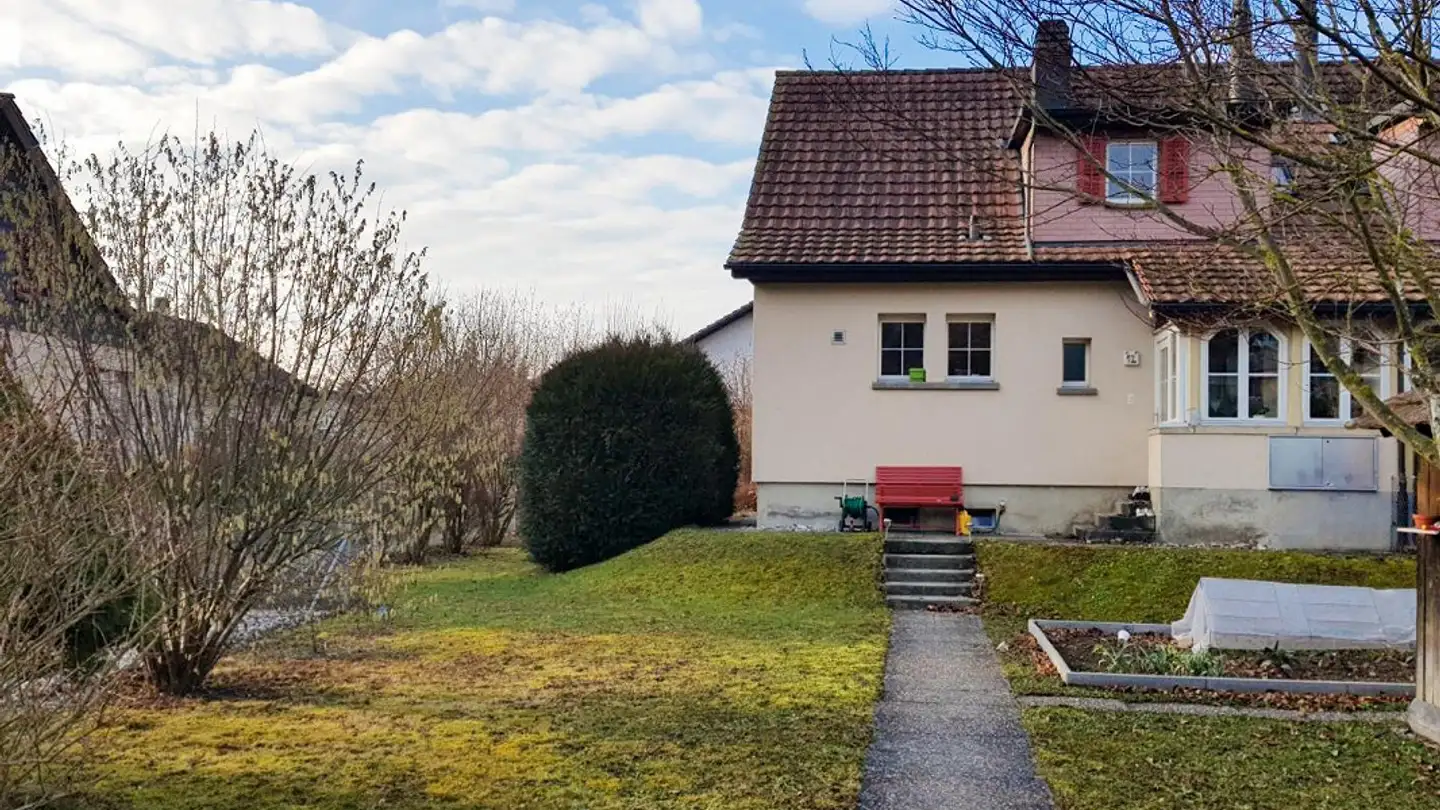 Semi-detached house for sale - Neuquartierweg 12, 3177 Laupen BE - Photo 2